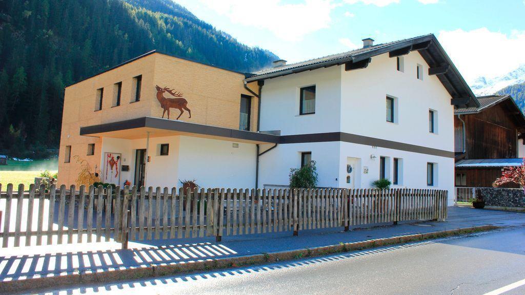 Appartamento Haus Alpenglueck Kaunertal Esterno foto